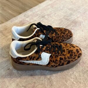 LUCYSTEP Women's Leopard Print Sneakers